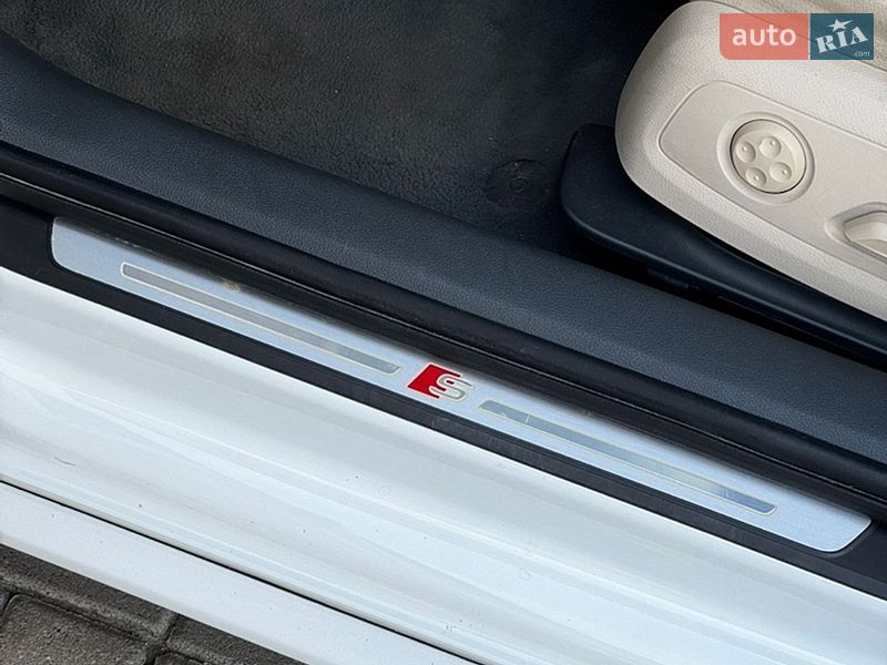 Седан Audi A4 2016 в Дніпрі