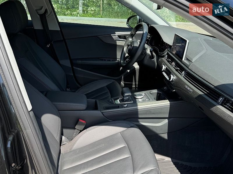 Седан Audi A4 2019 в Ірпені