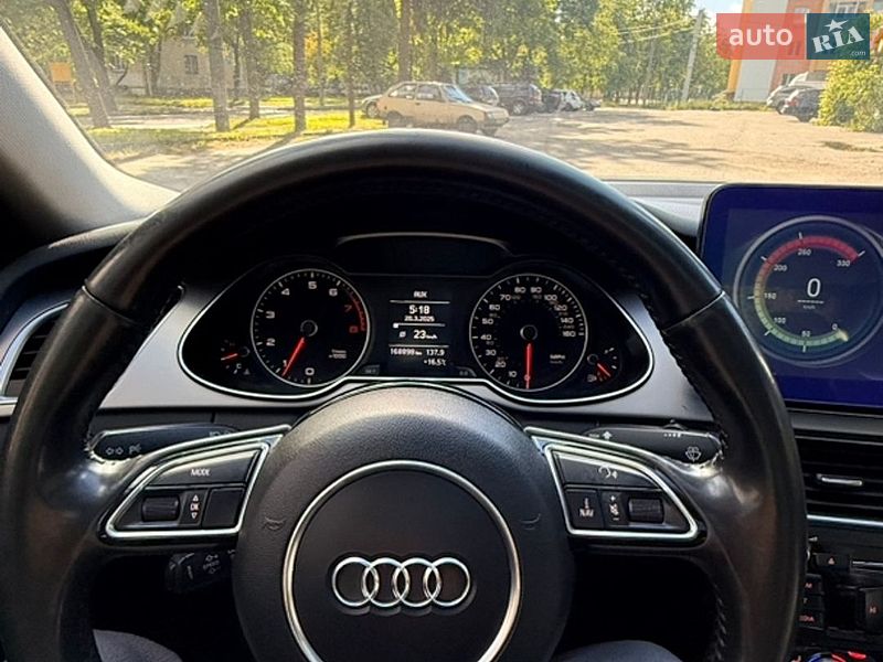 Седан Audi A4 2014 в Харкові