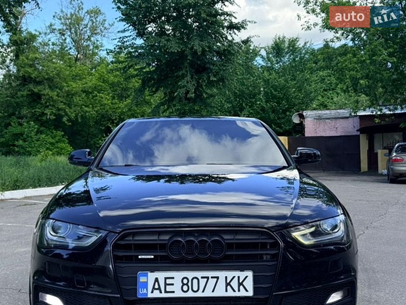 Седан Audi A4 2014 в Харкові