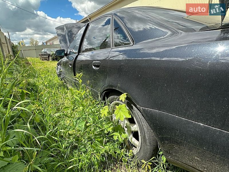 Седан Audi A4 1999 в Чернігові