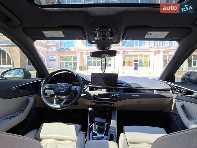 Седан Audi A4 2023 в Одессе