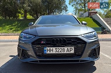 Седан Audi A4 2023 в Одессе