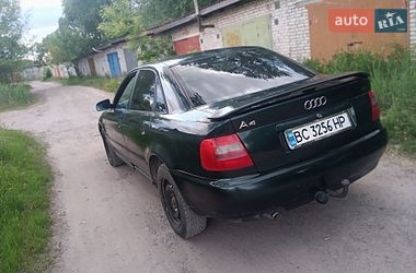 Седан Audi A4 1997 в Бродах