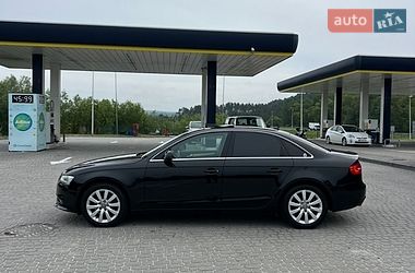 Седан Audi A4 2013 в Львові