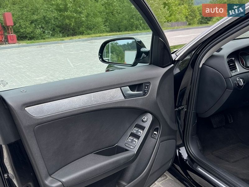 Седан Audi A4 2013 в Львові