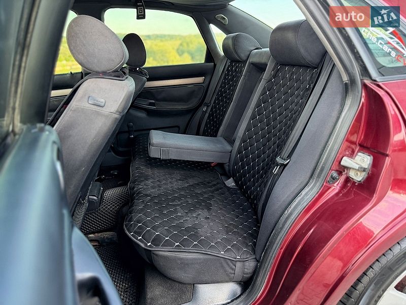 Седан Audi A4 1998 в Черновцах