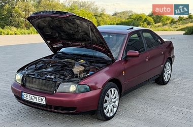 Седан Audi A4 1998 в Черновцах