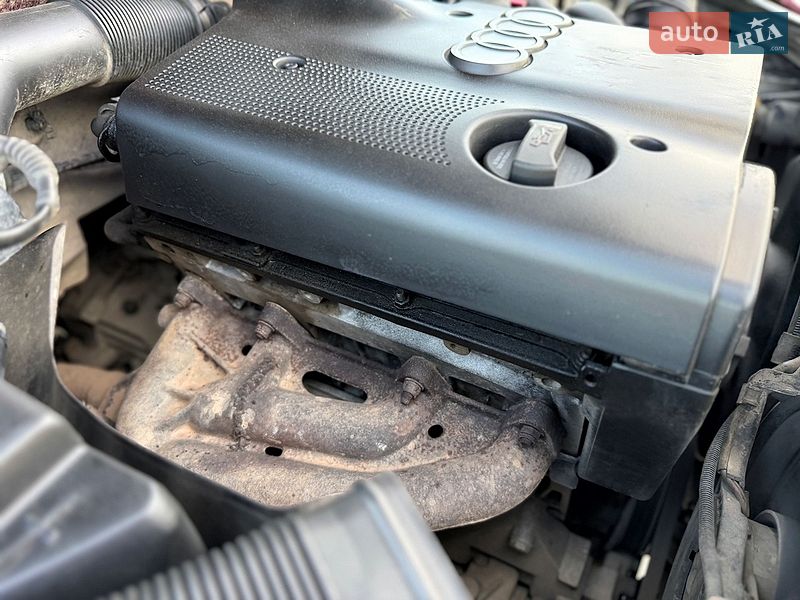 Седан Audi A4 1998 в Черновцах