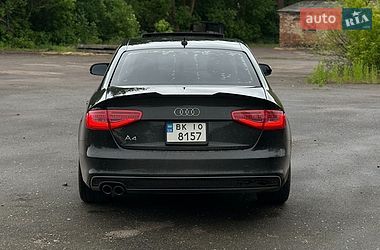 Седан Audi A4 2015 в Любарі
