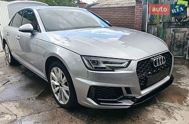 Седан Audi A4 2017 в Черкасах