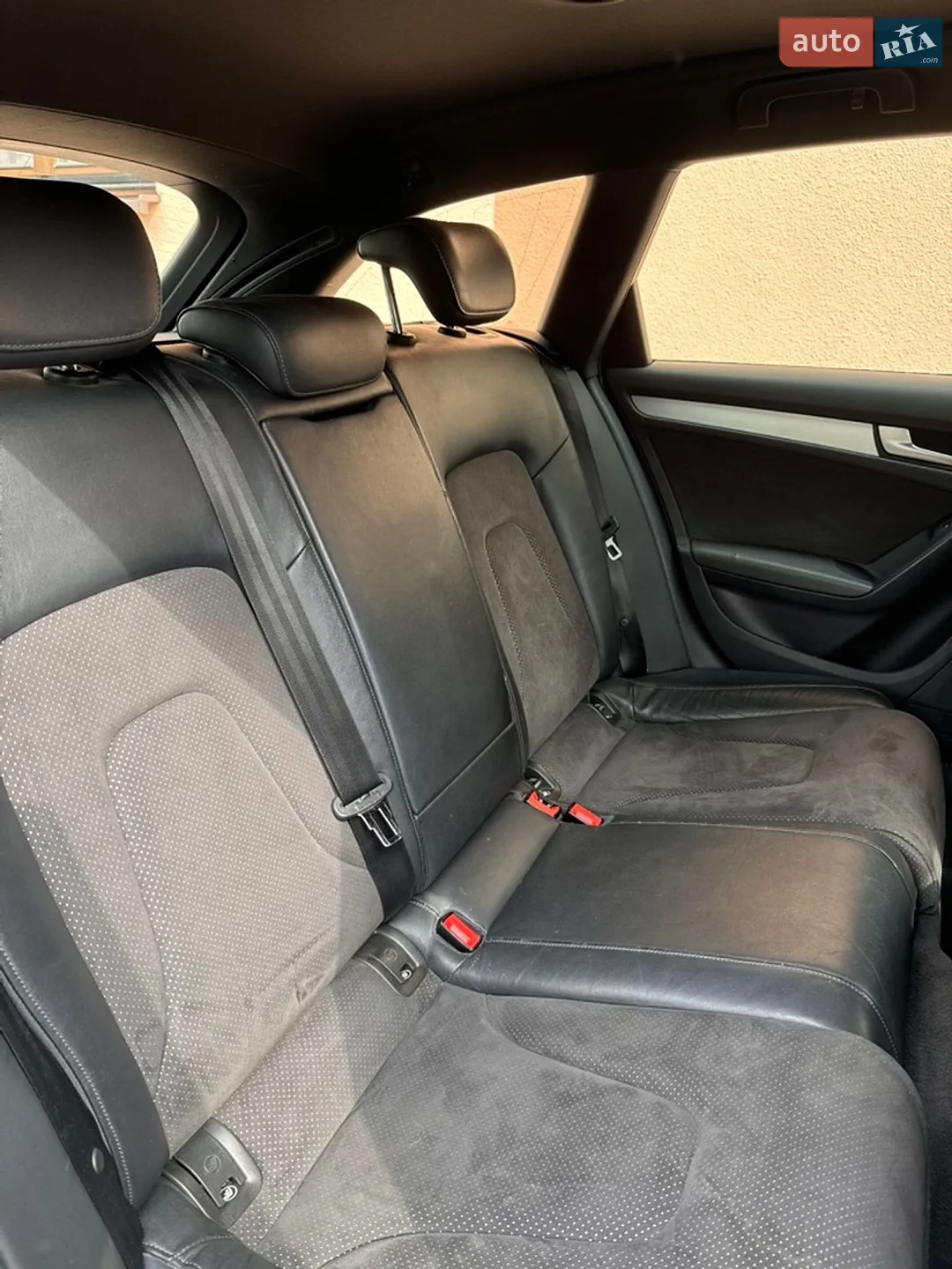2010 Audi A4 - мініатюра 19