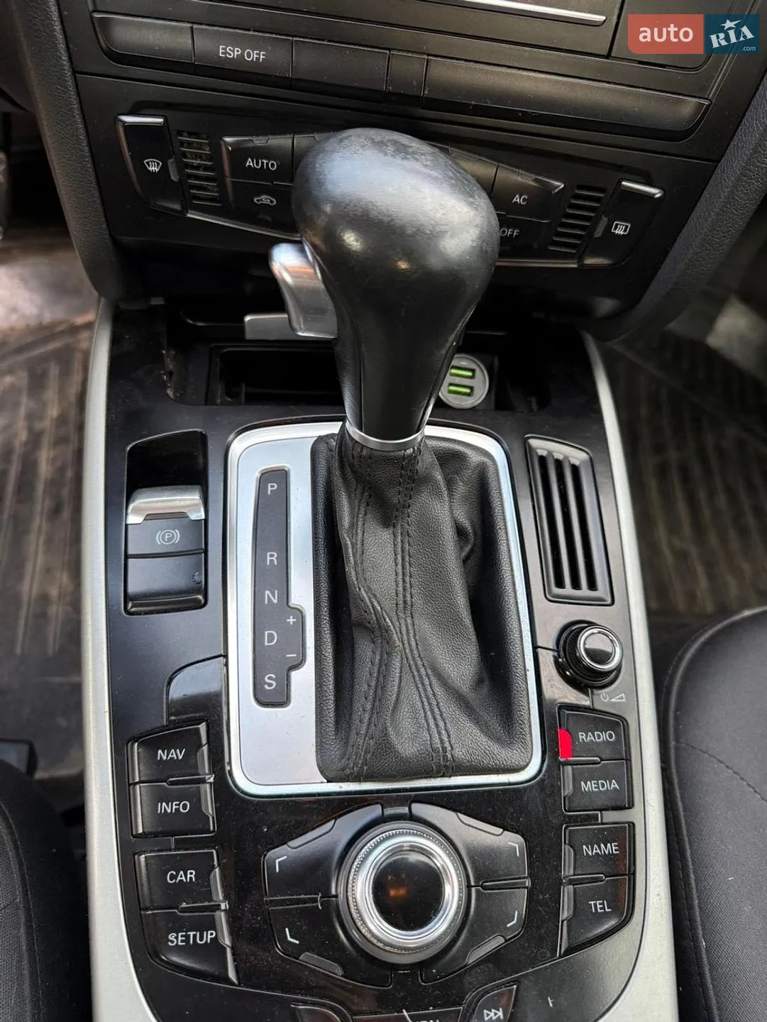 2010 Audi A4 - мініатюра 8