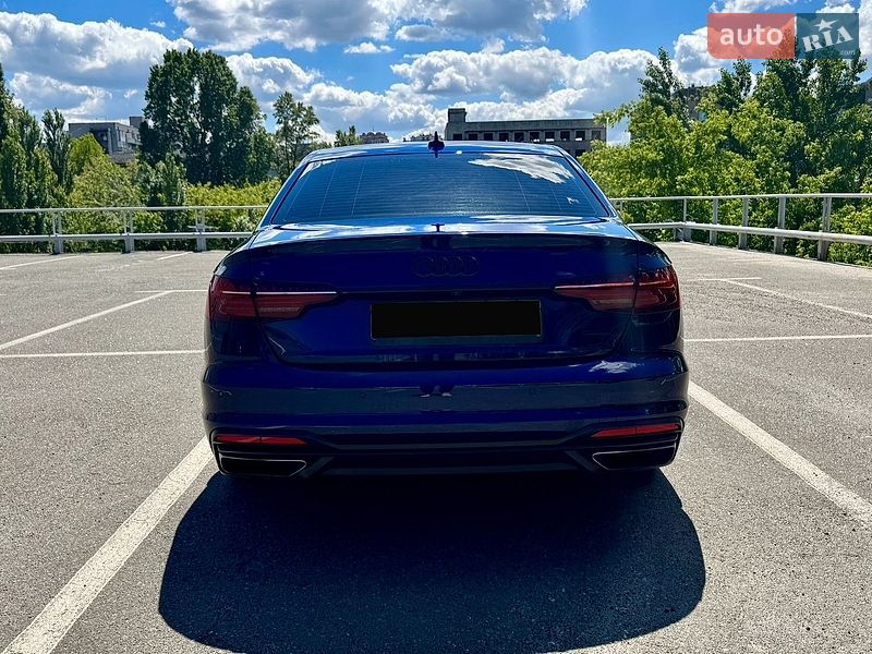 Седан Audi A4 2020 в Києві