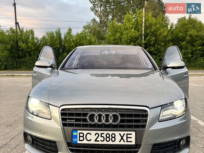 Седан Audi A4 2011 в Львове