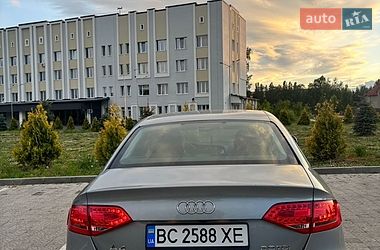 Седан Audi A4 2011 в Львове
