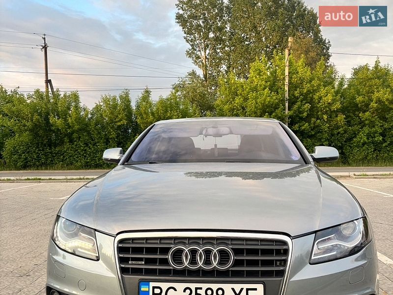 Седан Audi A4 2011 в Львове
