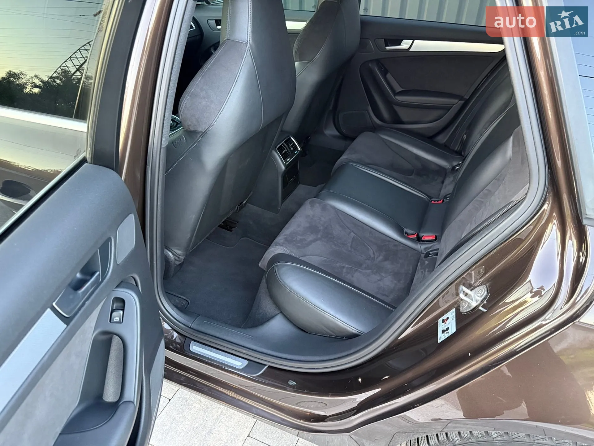 2011 Audi A4 - мініатюра 19
