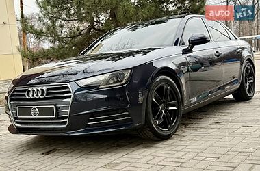 Седан Audi A4 2016 в Дніпрі