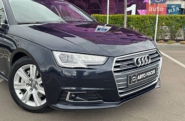 Универсал Audi A4 2018 в Киеве