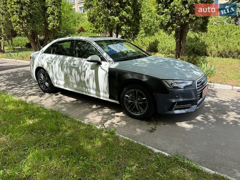 Седан Audi A4 2017 в Ровно