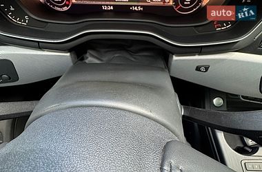Седан Audi A4 2017 в Ровно