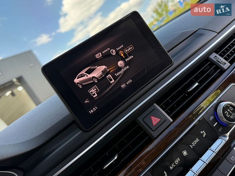 Седан Audi A4 2017 в Дрогобичі