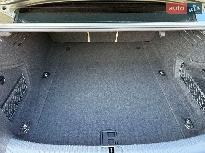 Седан Audi A4 2017 в Дрогобичі