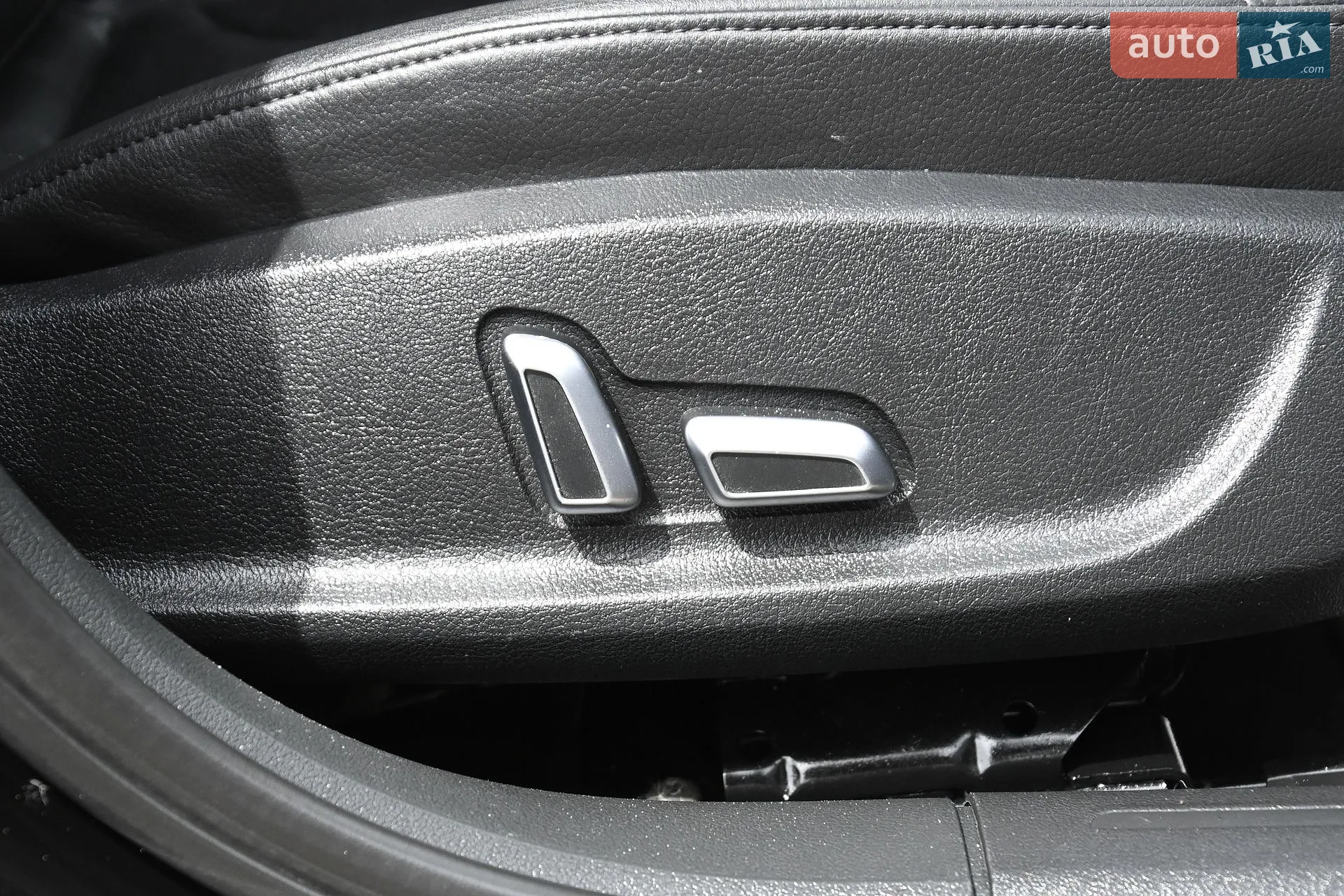 2014 Audi A4 - мініатюра 38