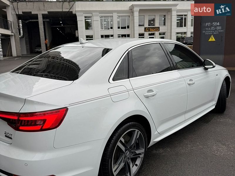 Седан Audi A4 2016 в Києві