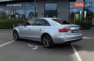 Седан Audi A4 2014 в Киеве
