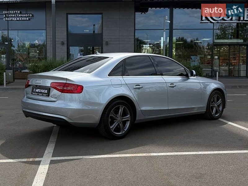 Седан Audi A4 2014 в Киеве