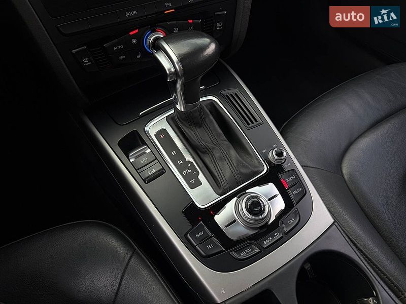 Седан Audi A4 2014 в Киеве