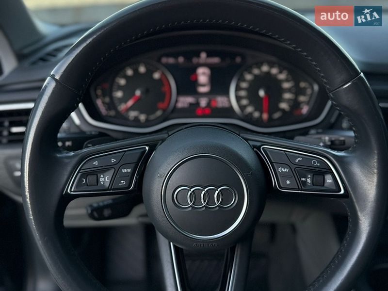Седан Audi A4 2018 в Киеве