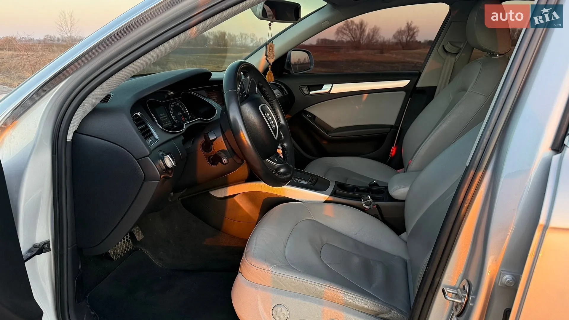 2012 Audi A4 - мініатюра 11