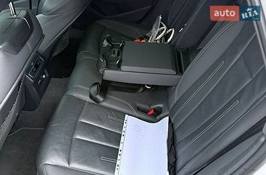 Седан Audi A4 2023 в Хмельницком