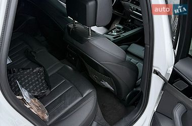 Седан Audi A4 2023 в Хмельницком