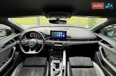 Универсал Audi A4 2019 в Киеве