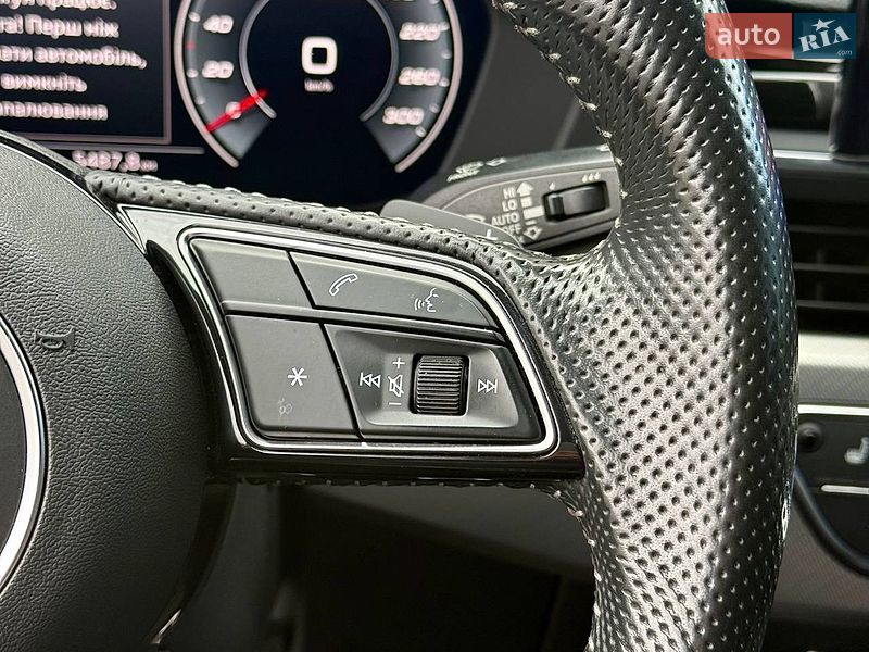 Универсал Audi A4 2019 в Киеве