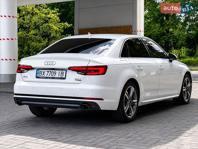 Седан Audi A4 2016 в Дніпрі