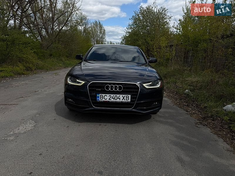 Седан Audi A4 2014 в Львові