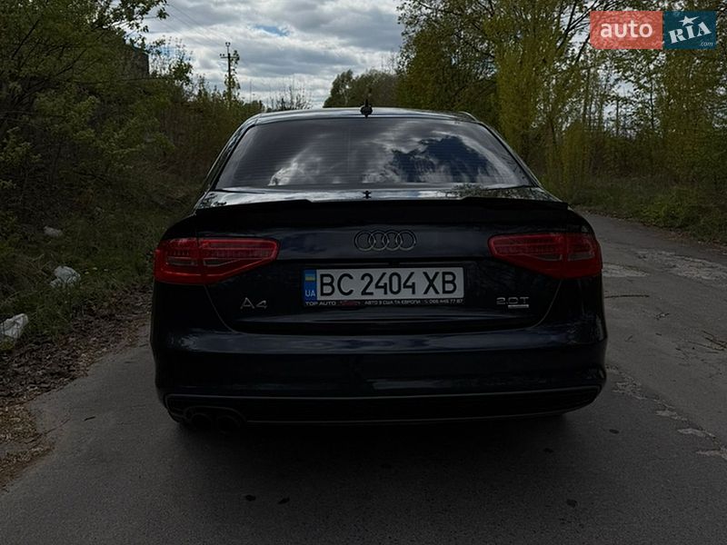 Седан Audi A4 2014 в Львові