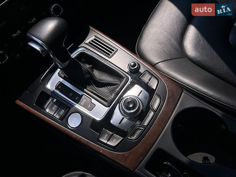 Седан Audi A4 2015 в Івано-Франківську