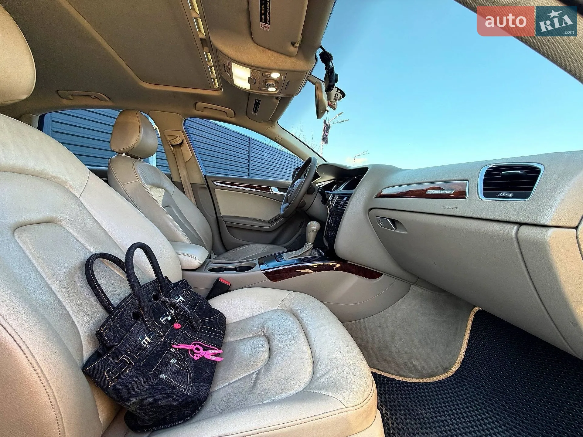 2011 Audi A4 - мініатюра 23