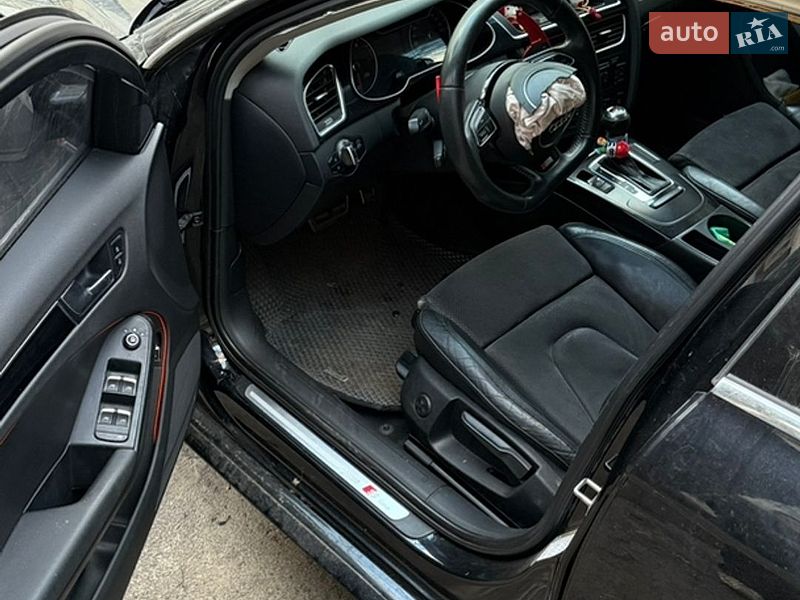 Седан Audi A4 2012 в Одессе