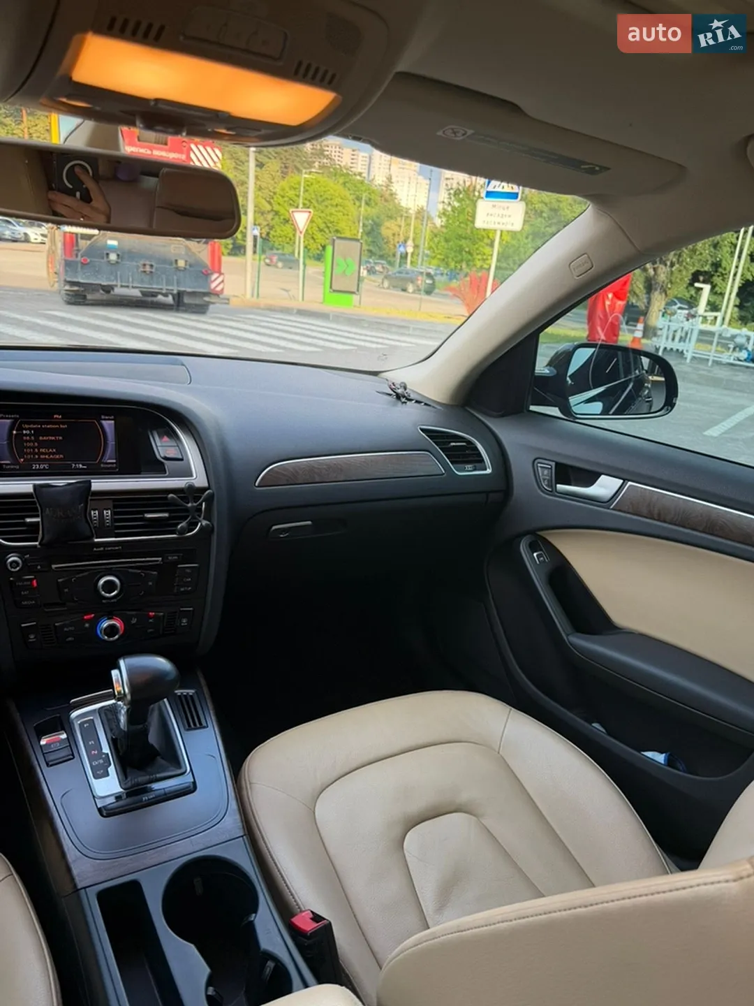 2012 Audi A4 - мініатюра 27