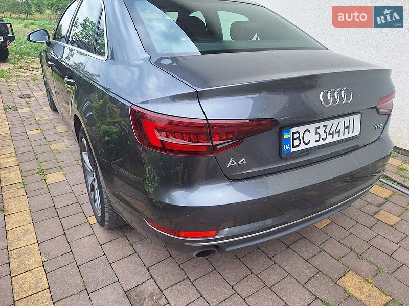 Седан Audi A4 2018 в Львове