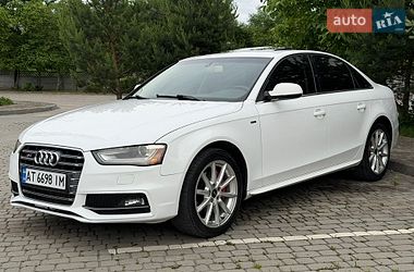Седан Audi A4 2015 в Ивано-Франковске