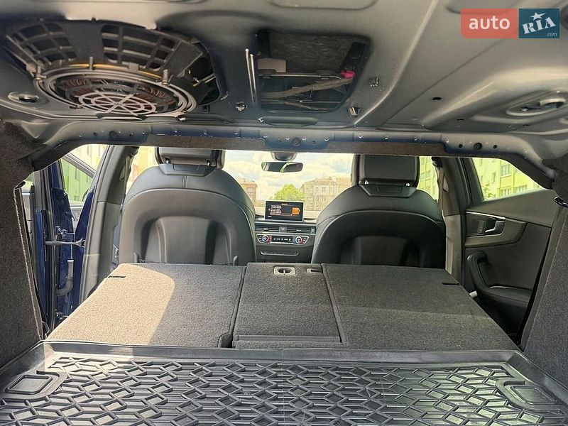 Седан Audi A4 2019 в Харкові