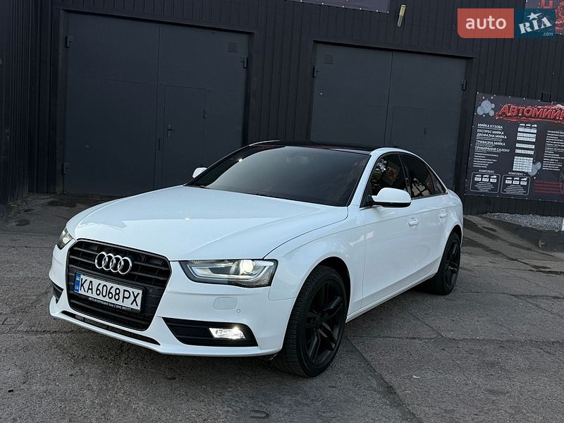 Седан Audi A4 2012 в Николаеве